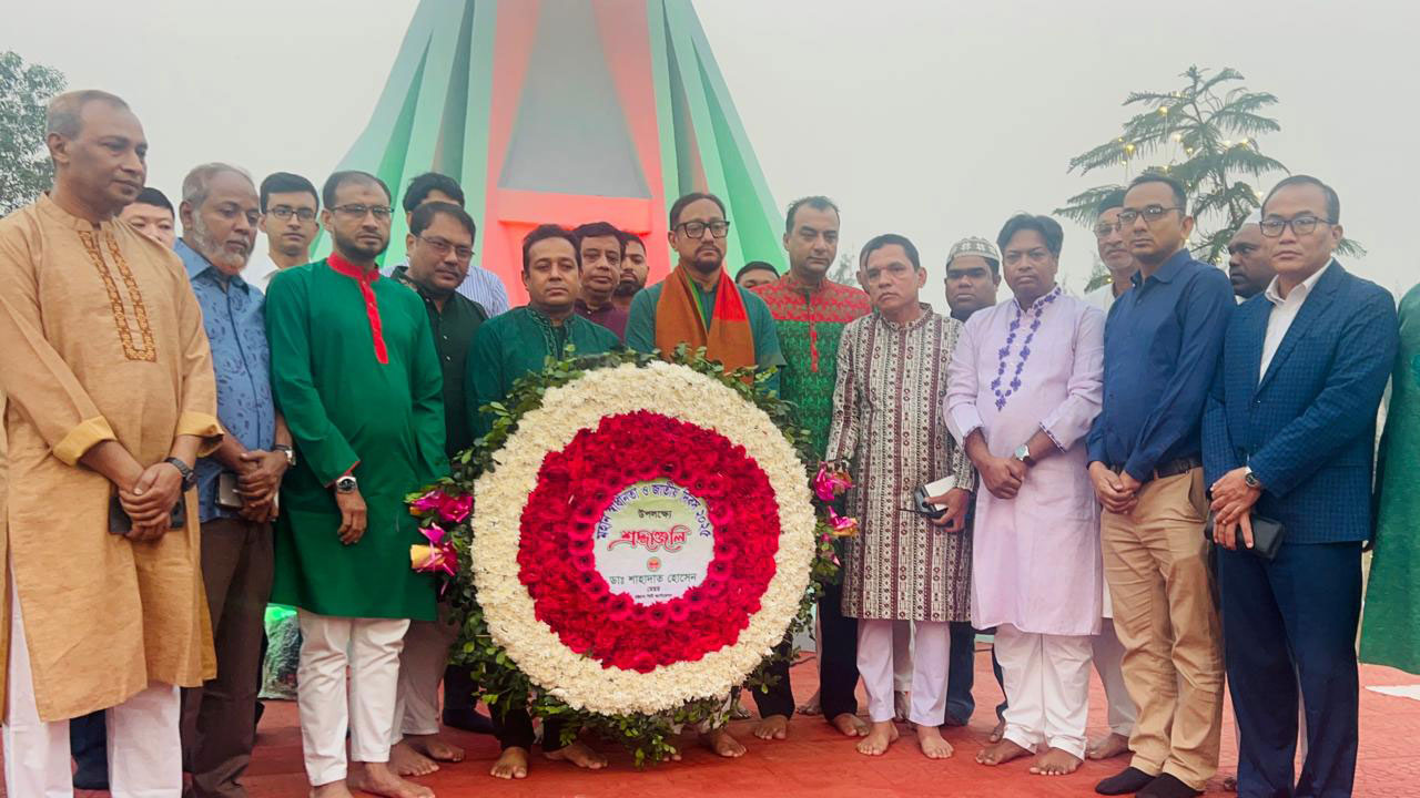 ২৪ আর ৭১ নিয়ে বিতর্কে যাওয়া উচিত হবে না : চসিক মেয়র